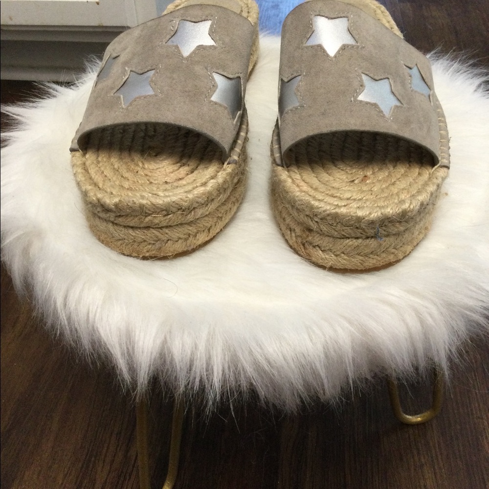 Pull &  Bear espadrille tan wedges size 8